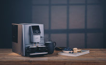 Laden Sie das Bild in den Galerie-Viewer, NIVONA Cafe Romatica 823, Kaffeevollautomat